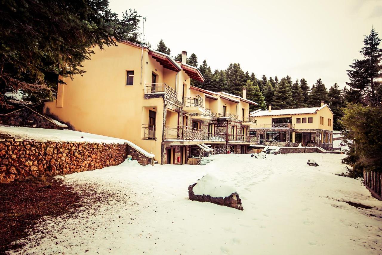 Natura Hotel Вітіна Екстер'єр фото